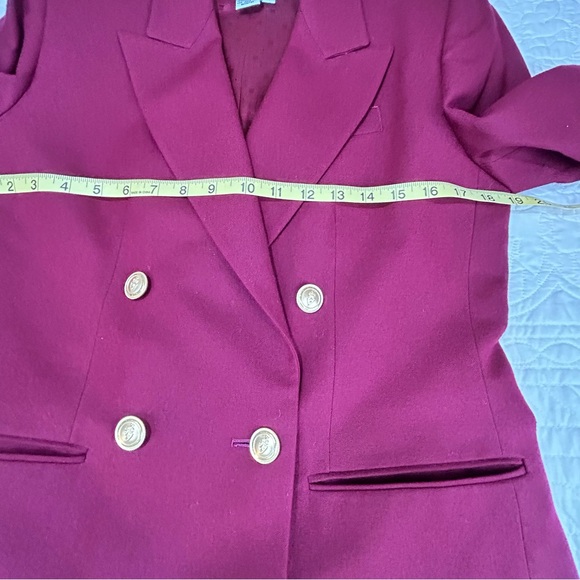 Talbots Burgundy Long Sleeve Wool Double Breasted Gold Button Blazer Women 6P - Picture 9 of 10
